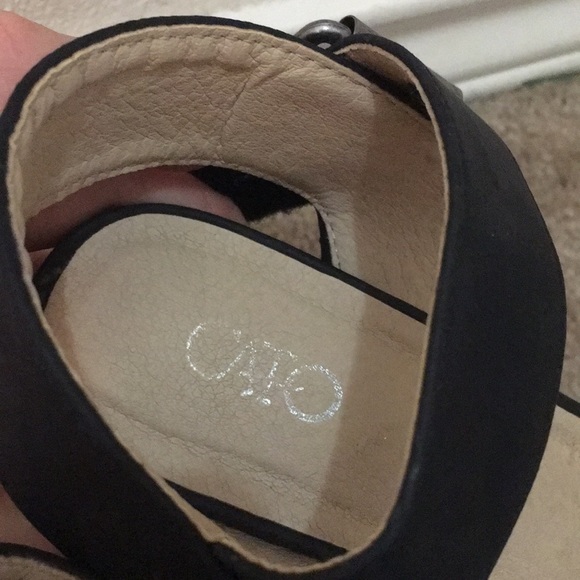 Heeled sandals! open to offers - Picture 3 of 5